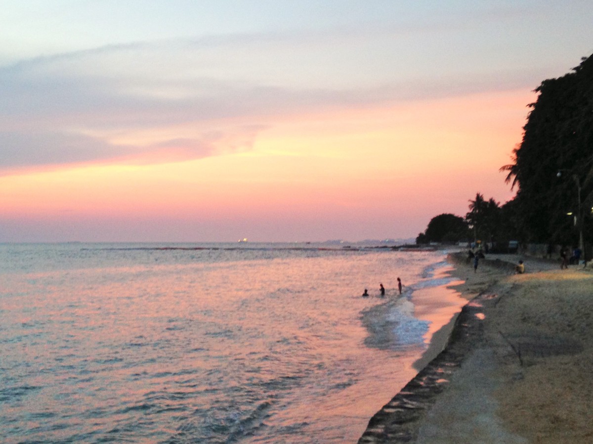 North Pattaya beach in Thailand, at sunset