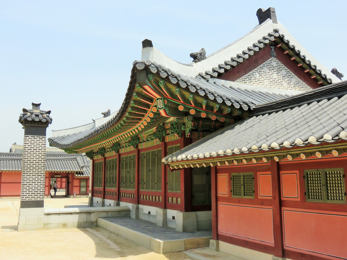 Suwon temple in Korea