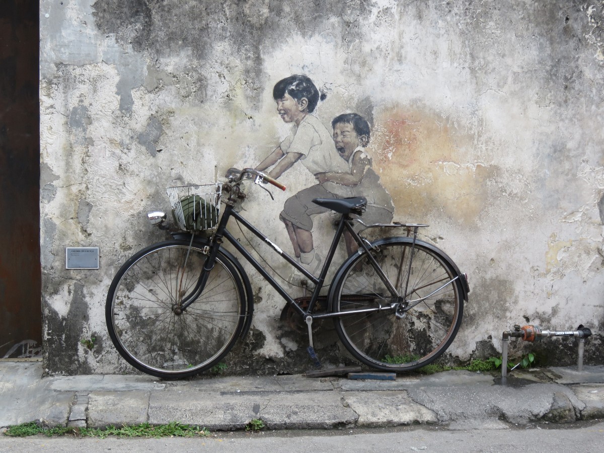 kids on bike mural Georgetown Penang